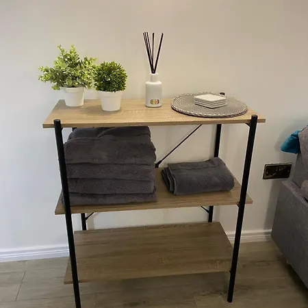 Shilties Pod アパート カーリングフォード